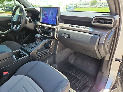 Used 2024 Toyota Tacoma TRD Sport RWD image 20