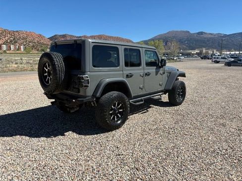 Used 2021 Jeep Wrangler Unlimited Rubicon AWD/4WD image 5