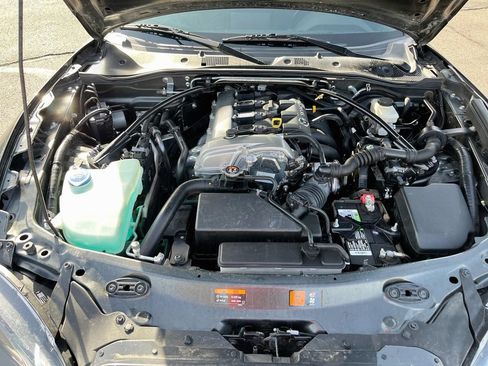 Used 2021 MAZDA MX-5 Miata RF Grand Touring RWD image 27