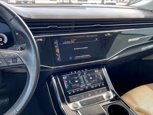 Used 2023 Audi Q8 Premium Plus w/ Premium Plus Package image 6