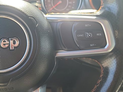 Used 2020 Jeep Gladiator Mojave AWD/4WD image 30
