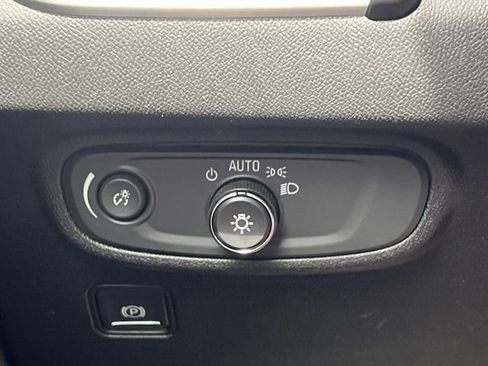 Used 2019 GMC Terrain SLE w/ Driver Convenience Package FWD image 26
