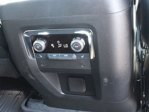 New 2025 GMC Yukon XL Denali w/ Sun & Power Step Package image 28