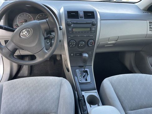 Used 2009 Toyota Corolla LE FWD image 12