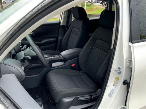 New 2026 Honda HR-V LX image 9