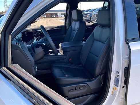 Used 2025 Chevrolet Tahoe RST w/ Comfort Package image 27