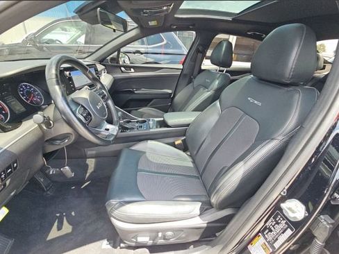 Used 2022 Kia K5 GT-Line w/ GT-Line Awd Premium Package image 2