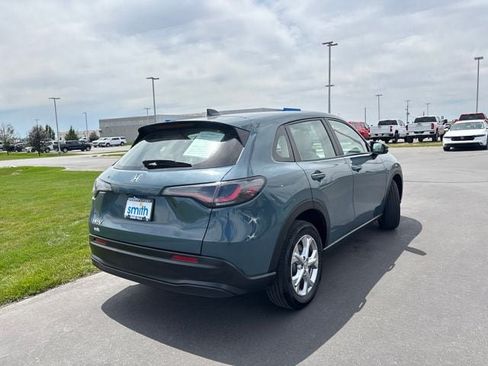 Certified 2025 Honda HR-V LX image 3