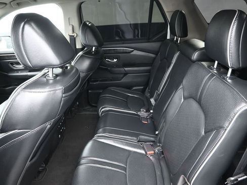 Used 2023 Honda Pilot Elite image 12