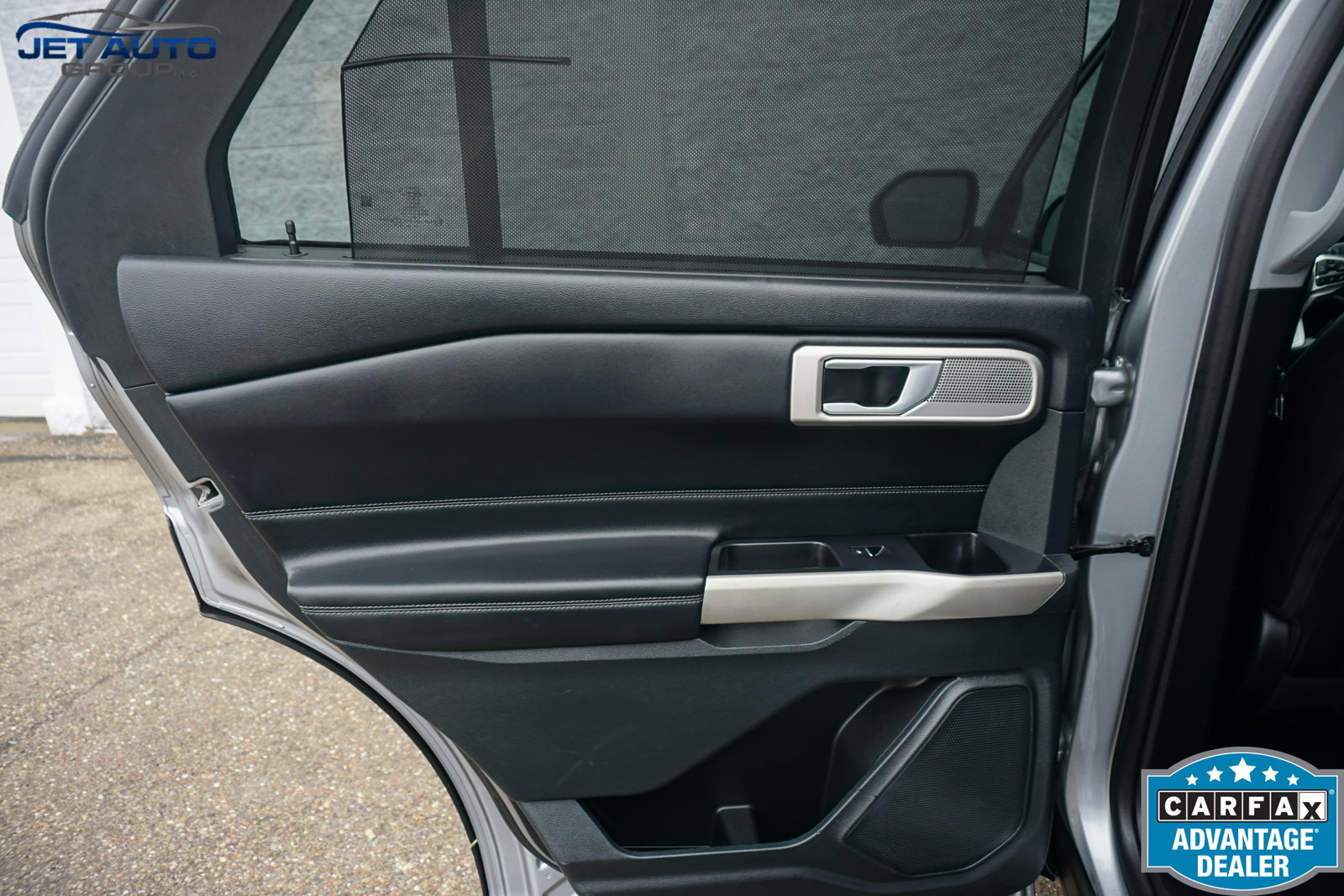 Used 2023 Ford Explorer Limited AWD/4WD image 21