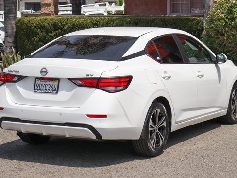 Used 2022 Nissan Sentra SV w/ Trunk Package image 9