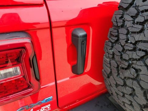 Used 2025 Jeep Wrangler Unlimited Rubicon 4xe w/ Safety Group AWD/4WD image 7