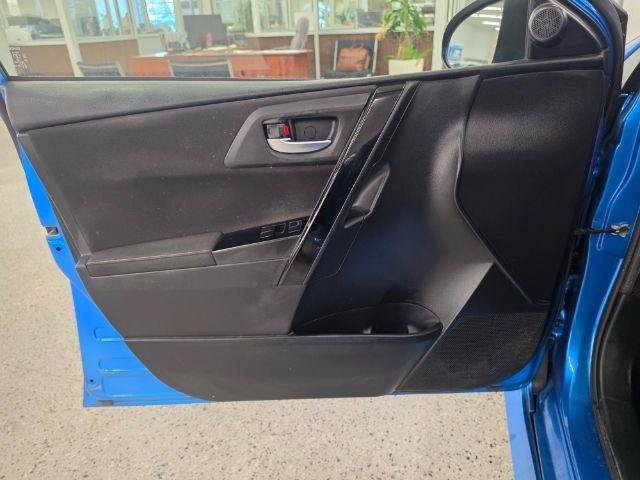 Used 2017 Toyota Corolla iM w/ All-Weather Mat Package FWD image 33