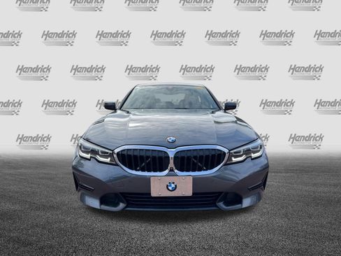 Used 2019 BMW 330i xDrive Sedan w/ Premium Package AWD/4WD image 3