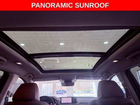 Used 2023 Acura MDX SH-AWD w/ Advance Package image 9