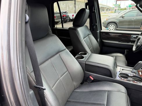 Used 2016 Lincoln Navigator L Reserve AWD/4WD image 40