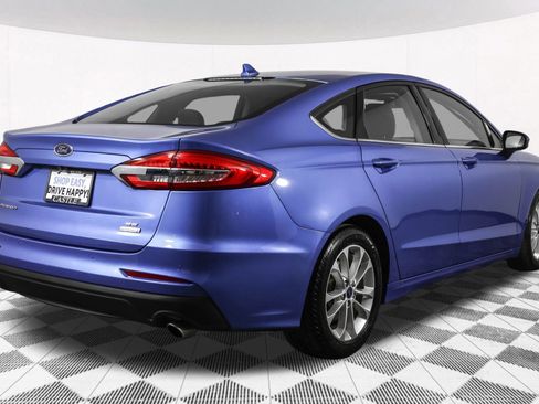 Used 2019 Ford Fusion SE image 14