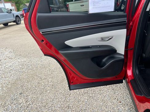 Used 2022 Hyundai Tucson SE FWD image 15
