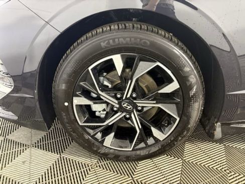 New 2025 Hyundai Sonata SEL image 18