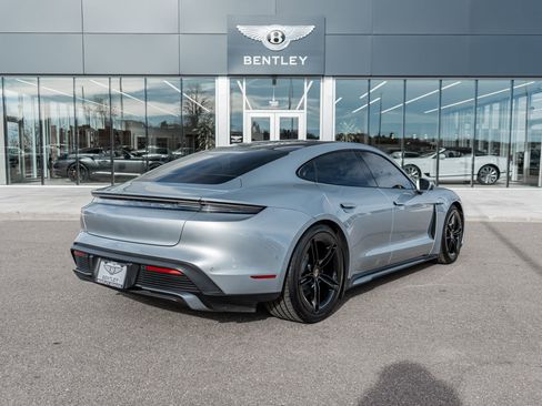 Used 2025 Porsche Taycan image 3