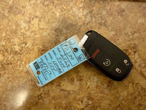 Used 2024 Jeep Compass Limited image 29