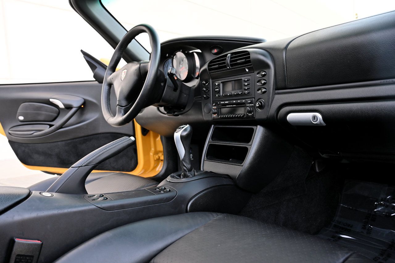 Used 2003 Porsche Boxster RWD image 25