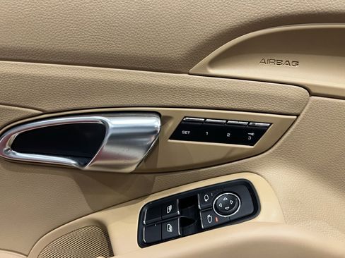 Used 2013 Porsche Boxster image 40