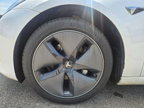 Used 2020 Tesla Model 3 Long Range AWD/4WD image 18
