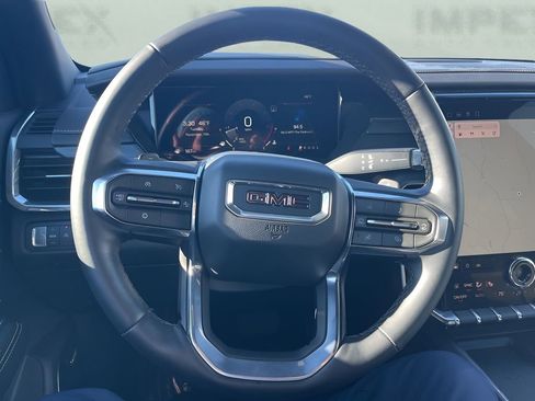 Used 2025 GMC Acadia Elevation FWD image 19