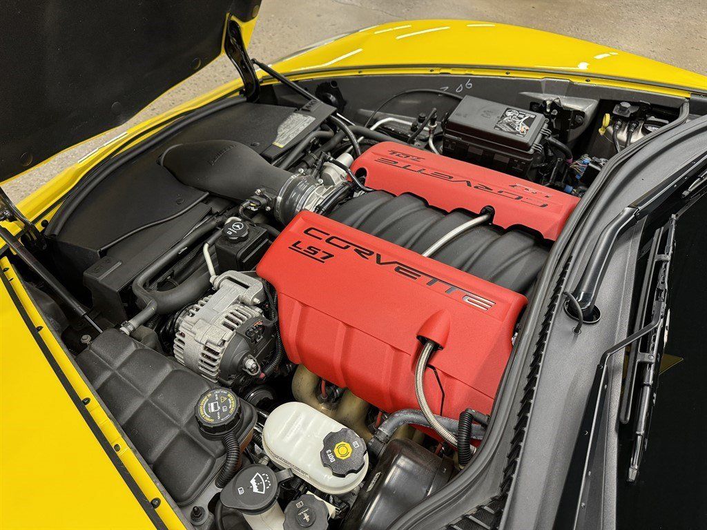 Used 2006 Chevrolet Corvette Z06 w/ Preferred Equipment Group RWD image 37