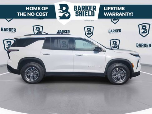 Used 2025 Chevrolet Traverse LT w/ LPO, Floor Liner Package AWD/4WD image 10