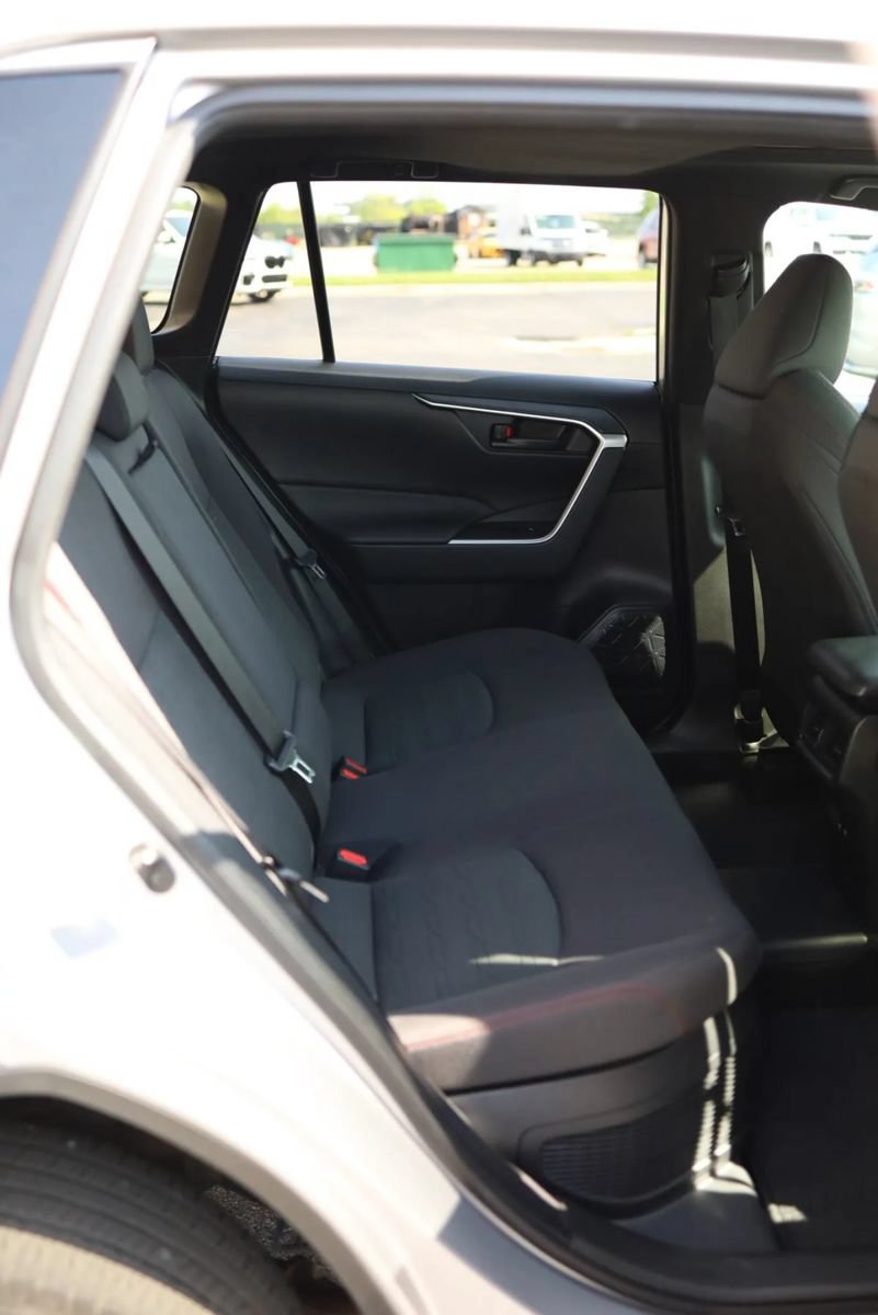 Used 2021 Toyota RAV4 SE w/ Weather & Moonroof Package AWD/4WD image 44
