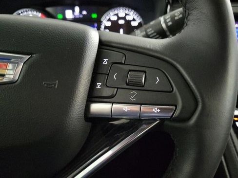 Certified 2023 Cadillac XT6 Premium Luxury image 17