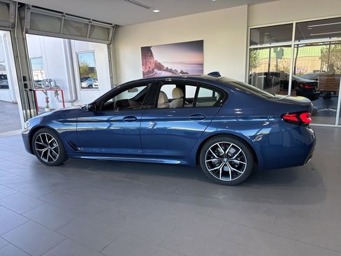 Certified 2023 BMW 540i xDrive w/ M Sport Package AWD/4WD image 5