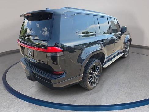 Used 2024 Lexus GX 550 w/ Accessory Package (2T) AWD/4WD image 6