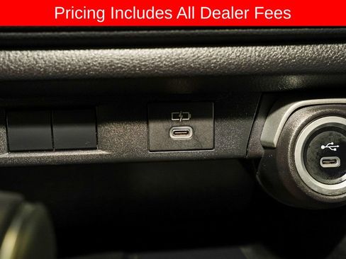 Certified 2025 Toyota Grand Highlander FWD image 18