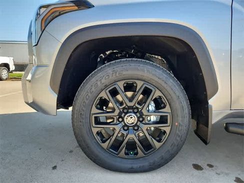 Used 2025 Toyota Tundra Limited image 13