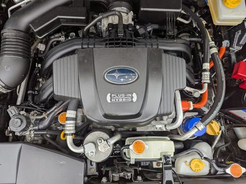 Used 2019 Subaru Crosstrek Hybrid w/ Moonroof Package w/Navigation AWD/4WD image 53