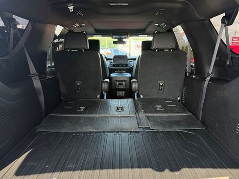 Used 2021 GMC Yukon XL AT4 w/ AT4 Premium Plus Package AWD/4WD image 41