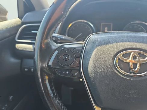 Used 2020 Toyota Camry SE FWD image 14