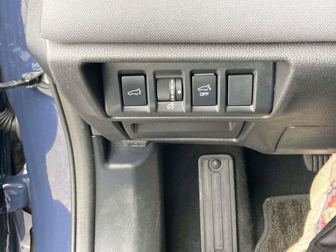 Used 2024 Subaru Outback Premium AWD/4WD image 29