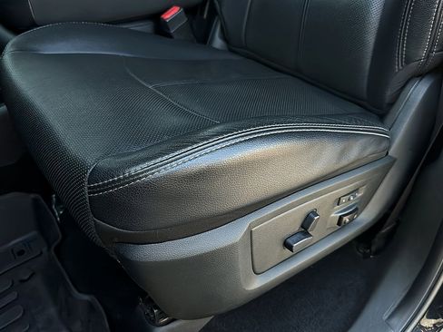 Used 2018 RAM 2500 Laramie w/ Sport Appearance Group AWD/4WD image 26