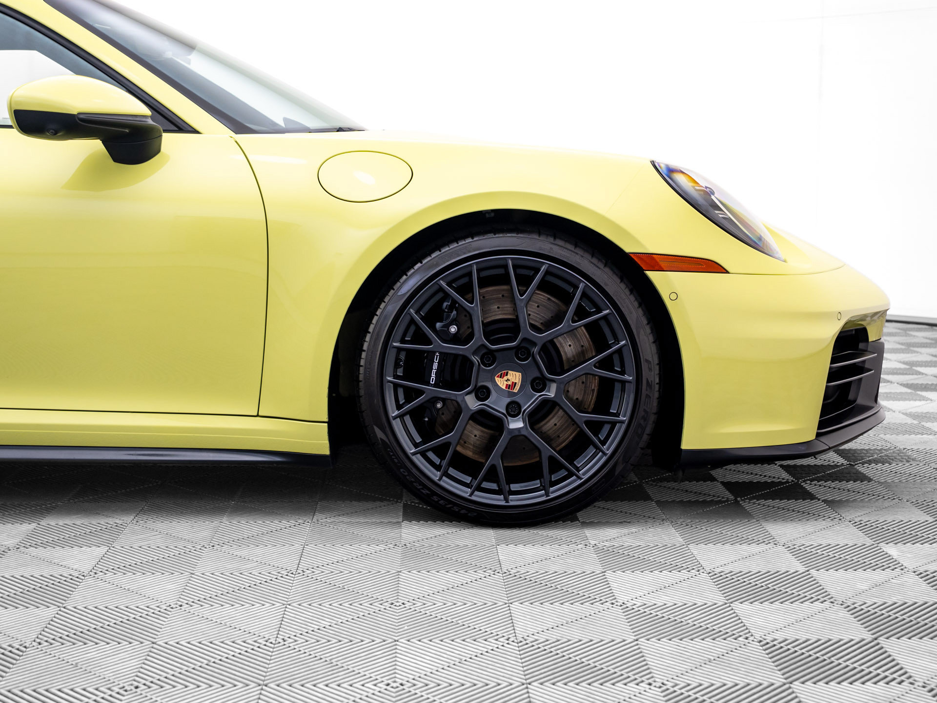 Certified 2025 Porsche 911 Carrera S RWD image 32