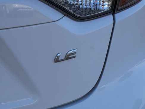 Used 2022 Toyota Corolla LE FWD image 14