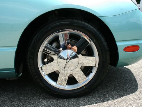 Used 2002 Ford Thunderbird RWD image 21