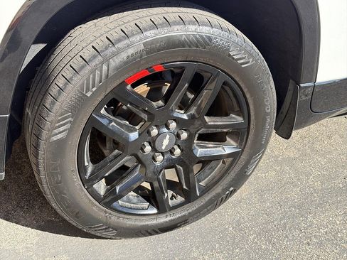 Used 2019 Chevrolet Traverse Premier w/ Redline Edition FWD image 5