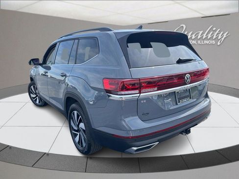 Used 2025 Volkswagen Atlas SE AWD/4WD image 6