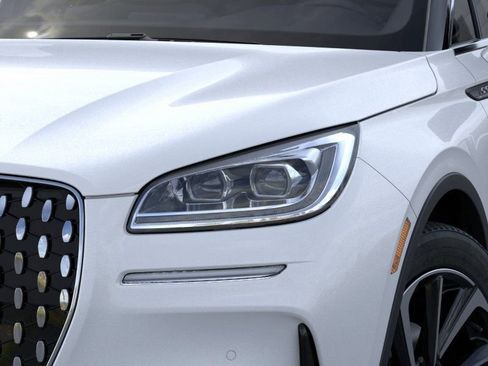 New 2025 Lincoln Corsair Reserve FWD image 18