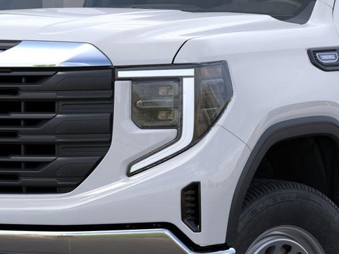 New 2026 GMC Sierra 1500 Pro image 11
