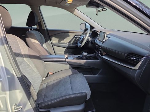 Used 2021 Nissan Rogue SV image 31